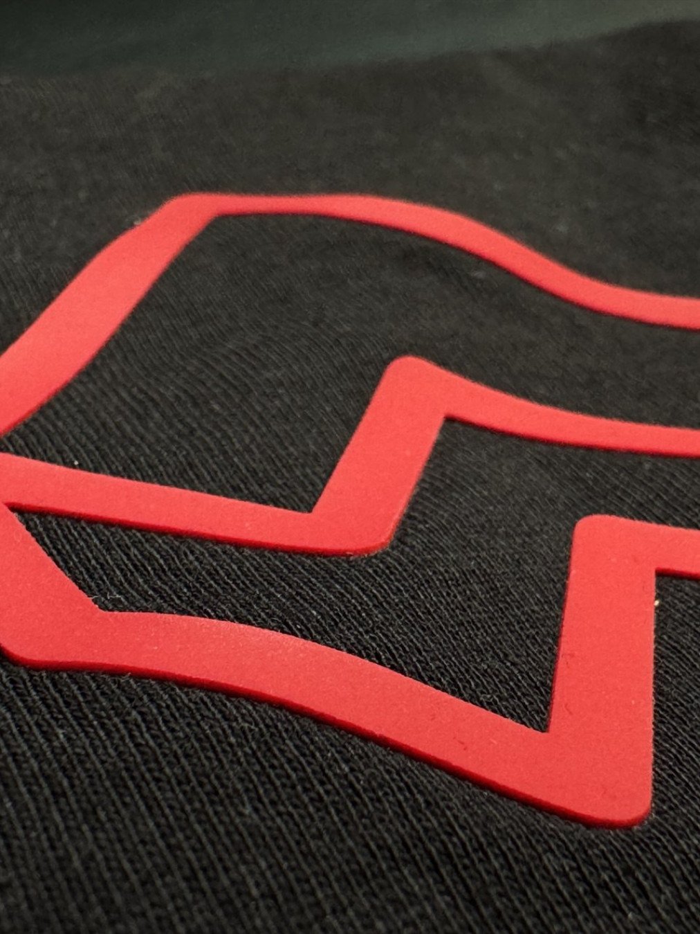 t-shirt-man-brick-small